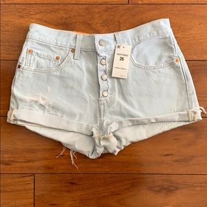 *NWT* Levi’s 501 Shorts